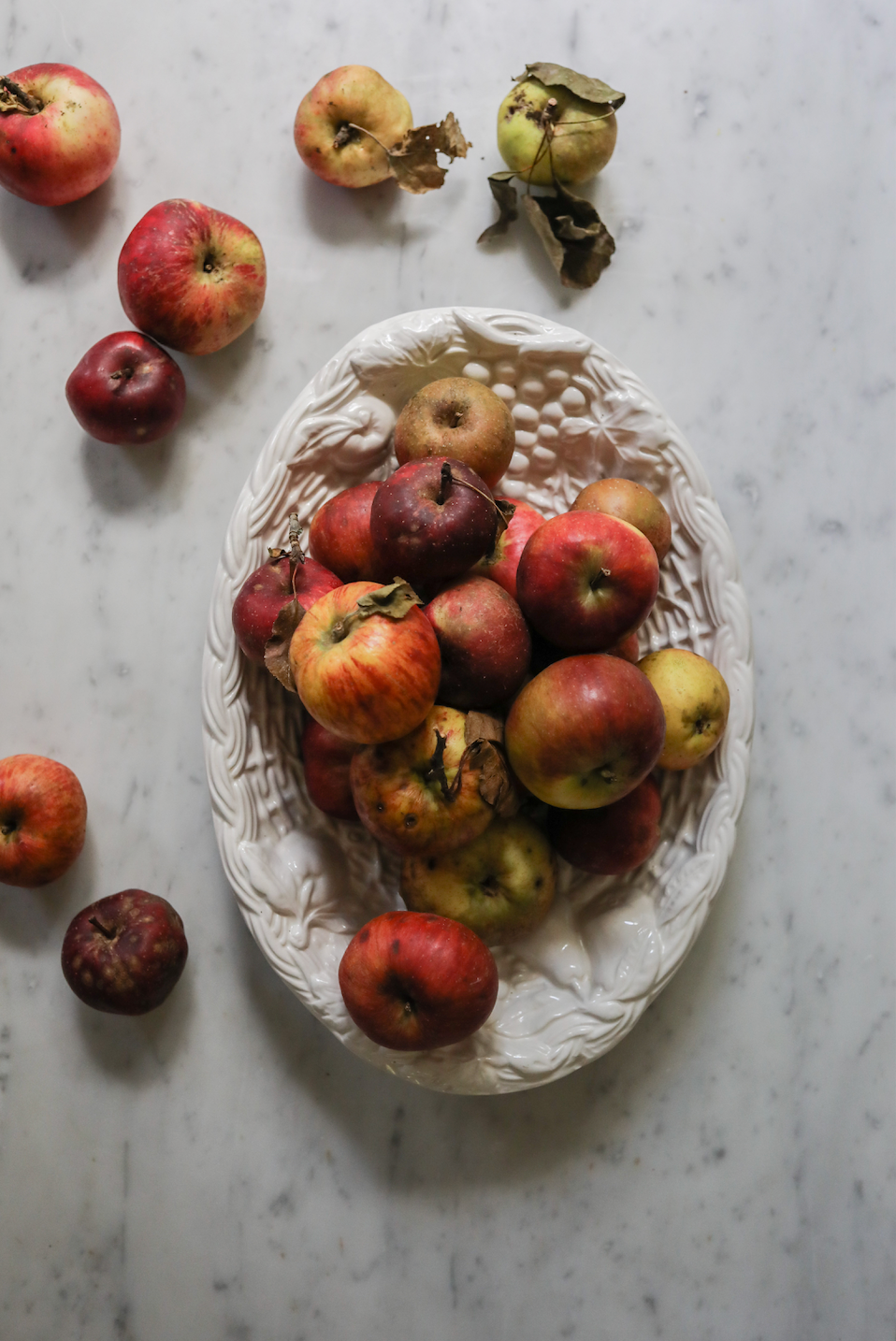 Bianco Tutti Frutti Platter - Skye McAlpine Tavola