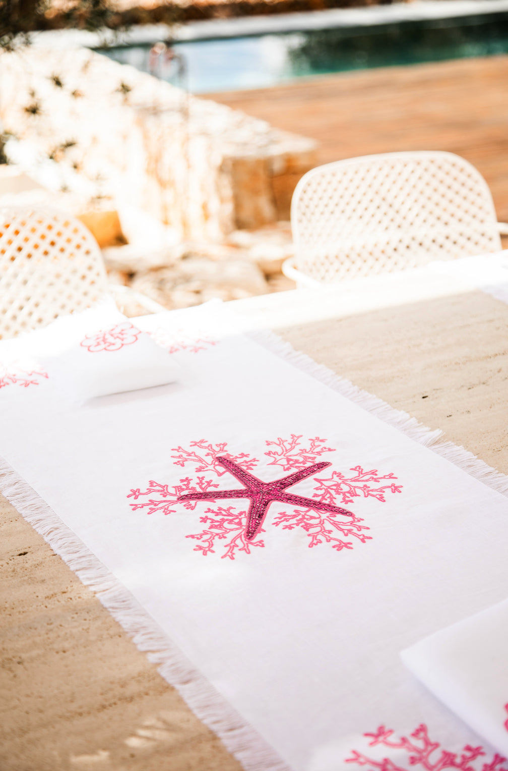 Pink Corallo Table Runner