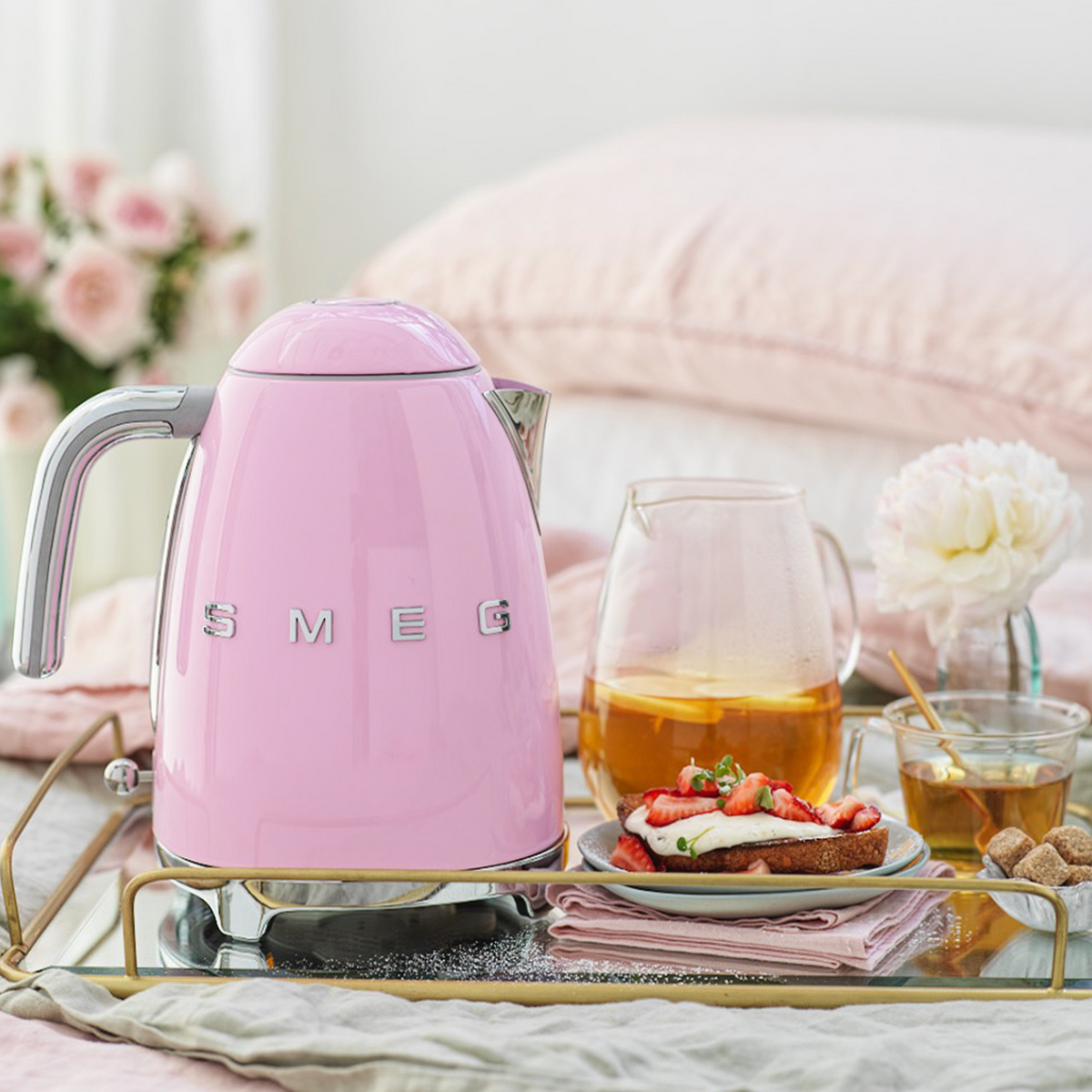 Electric Kettle KLF03 in Pink