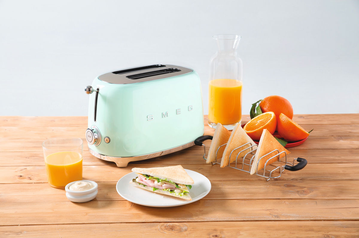 2-Slice Toaster in Pastel Green