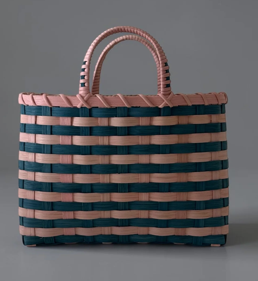 Retro-Travel Tote in Sprinkles