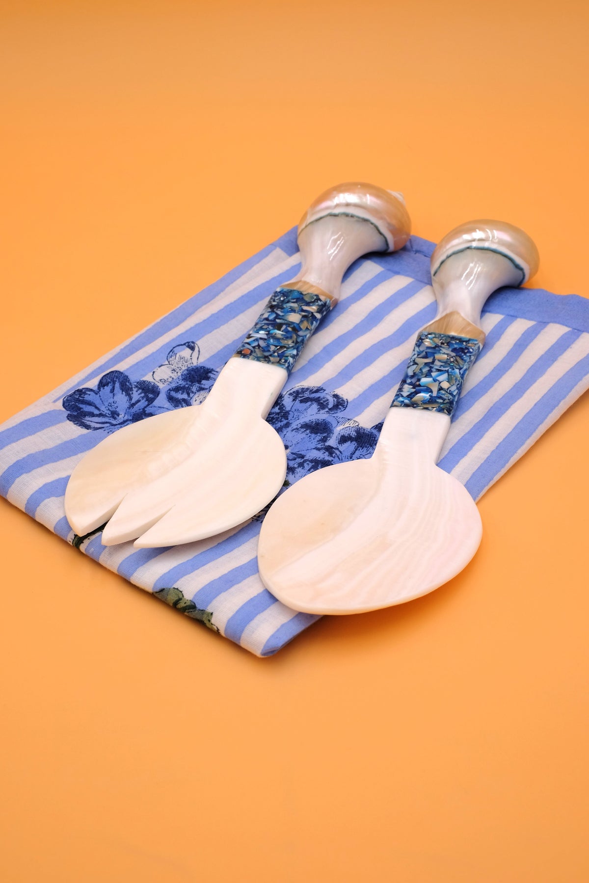 Seashell Serving Set in Blue