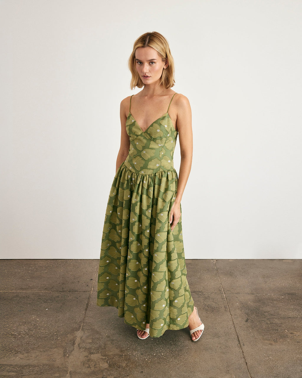 Serena Dress in Avocado