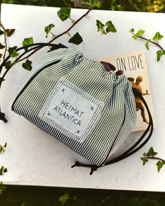 "Camarinas" Pouch in Green