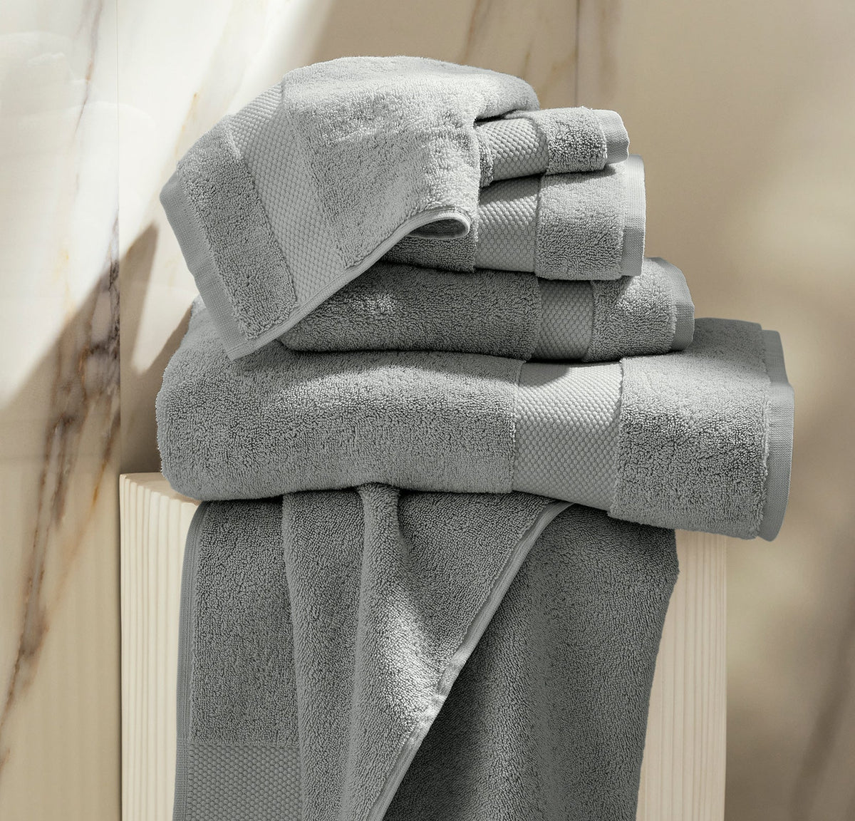 Plush Bath Towel Set in Shore