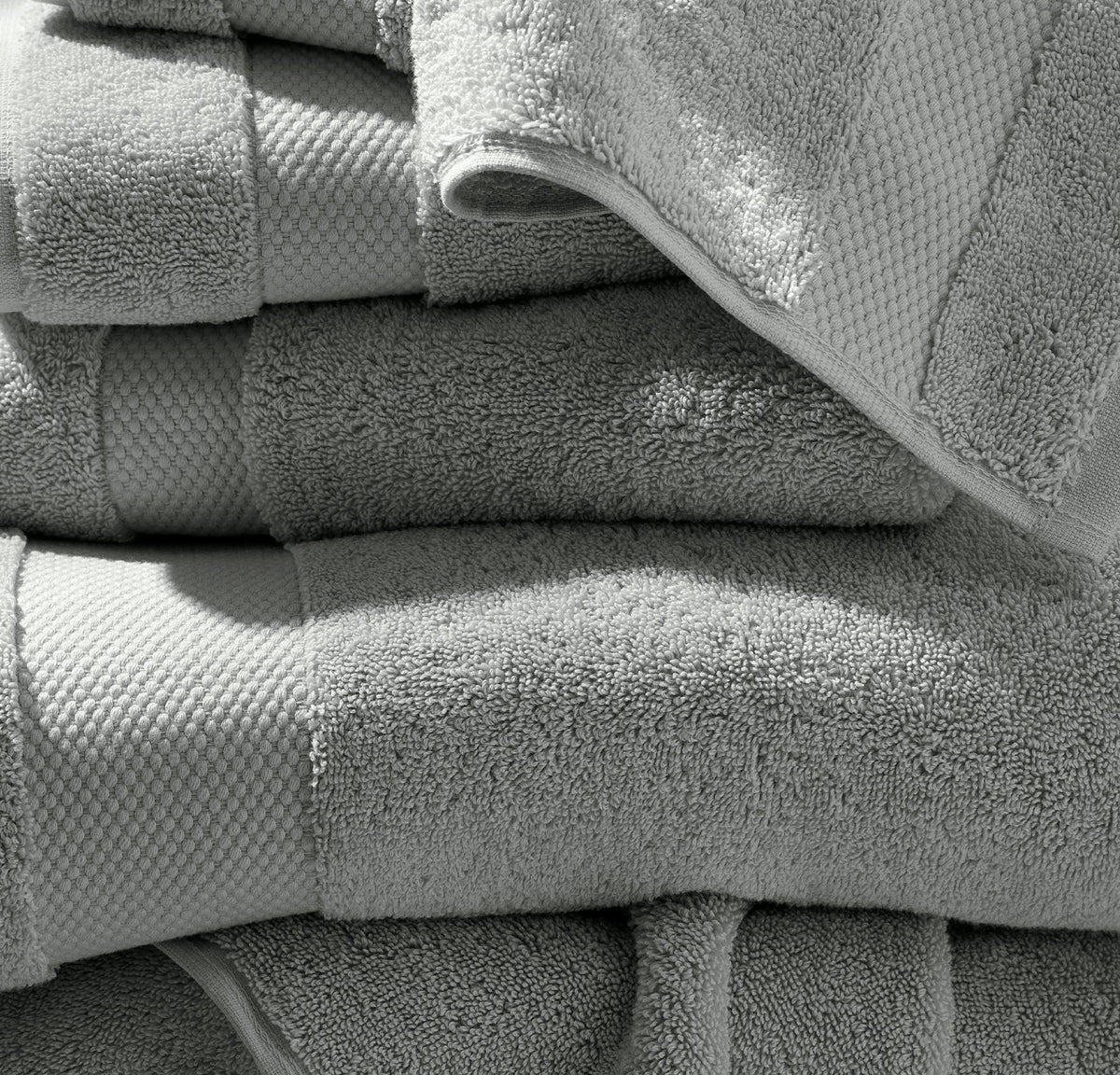 Plush Bath Towel Set in Shore