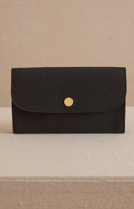 Skip 18 in Tumbled Grain Black