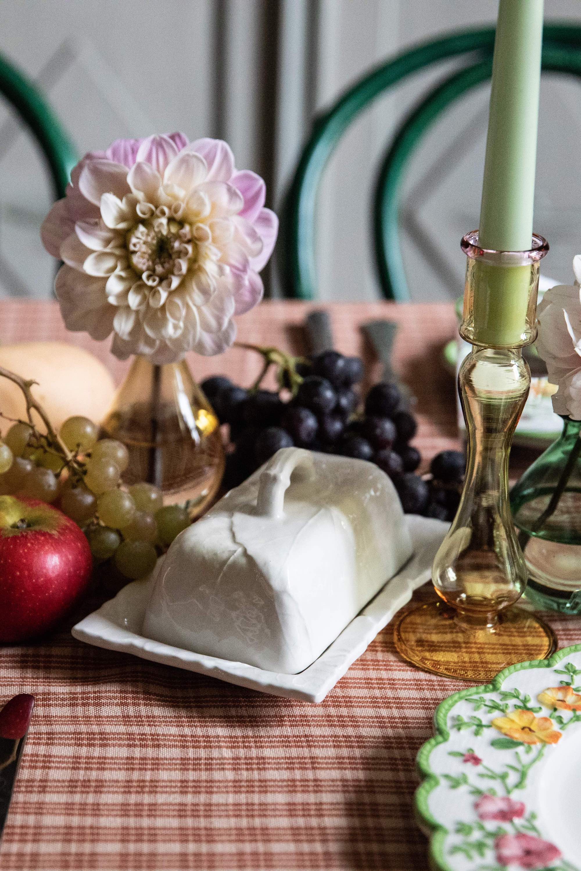 Edera Butter Dish, White - Skye McAlpine Tavola
