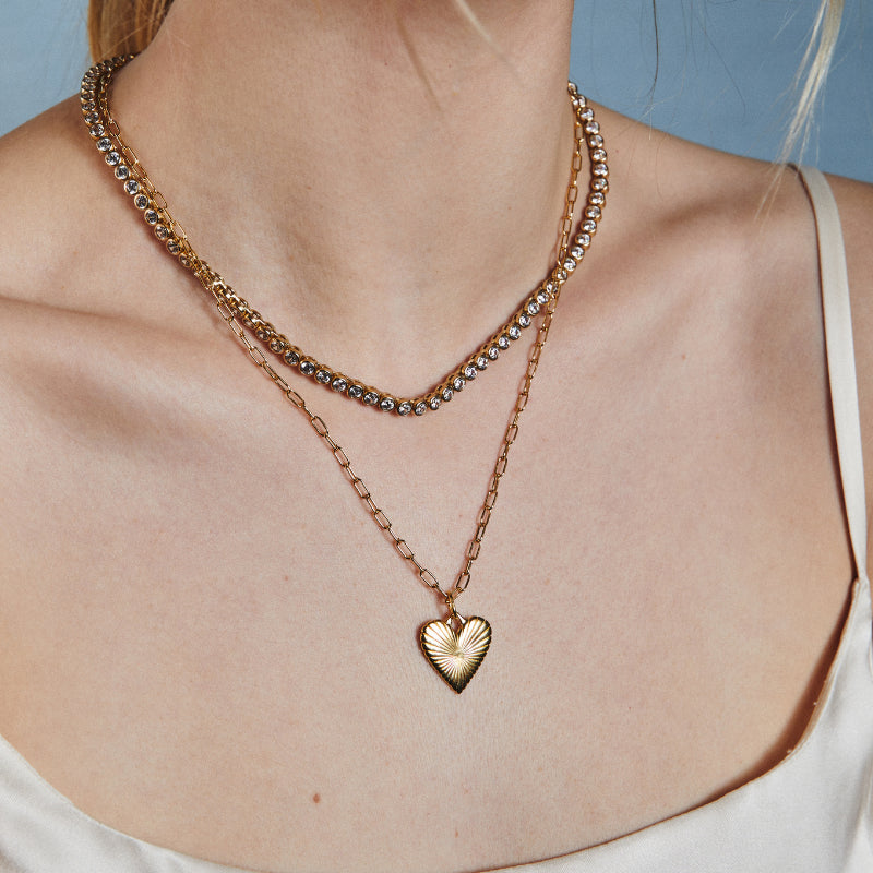 Small Ribbed Heart 