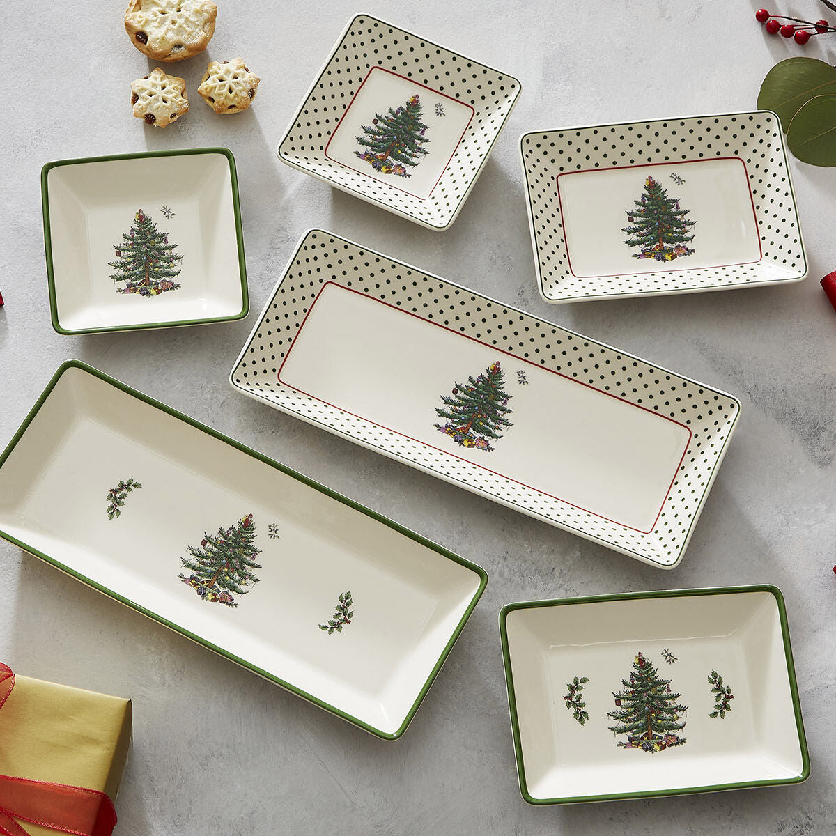 Christmas Tree 3-Piece Traditional Nesting Trays