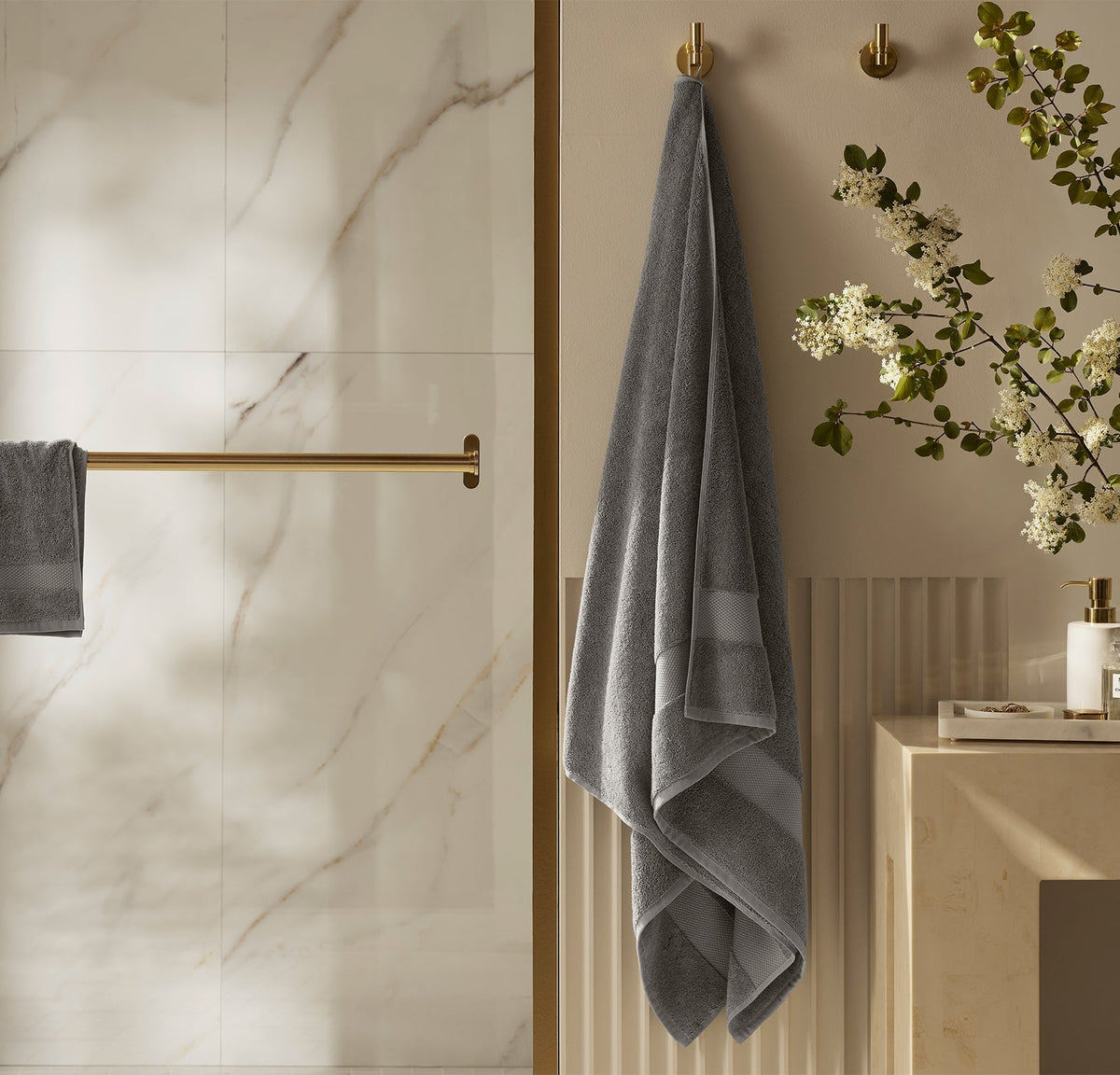 Plush Bath Sheet Set in Stone