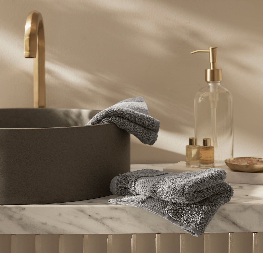Plush Bath Towel Set in Stone
