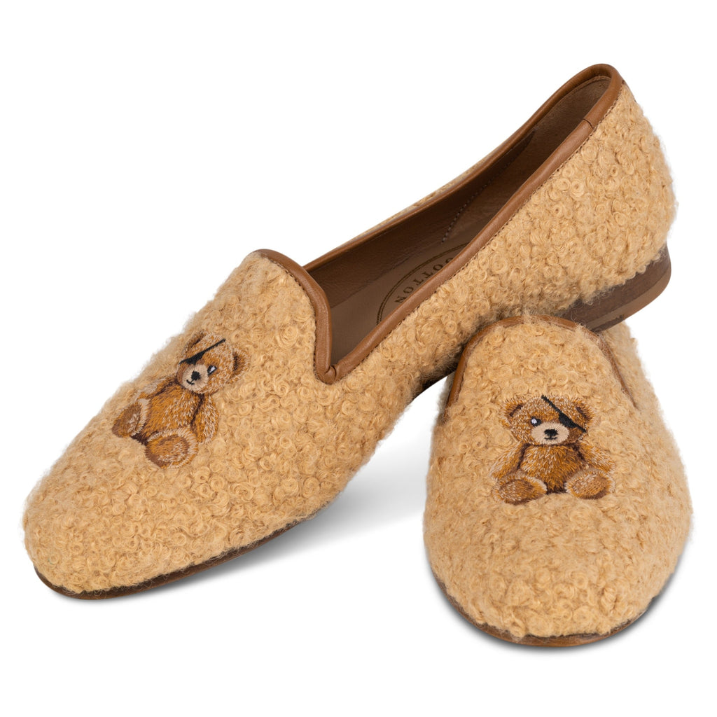 Our Teddy Oatmeal Bouclé Slipper (Women) item is photographed here against a white background.