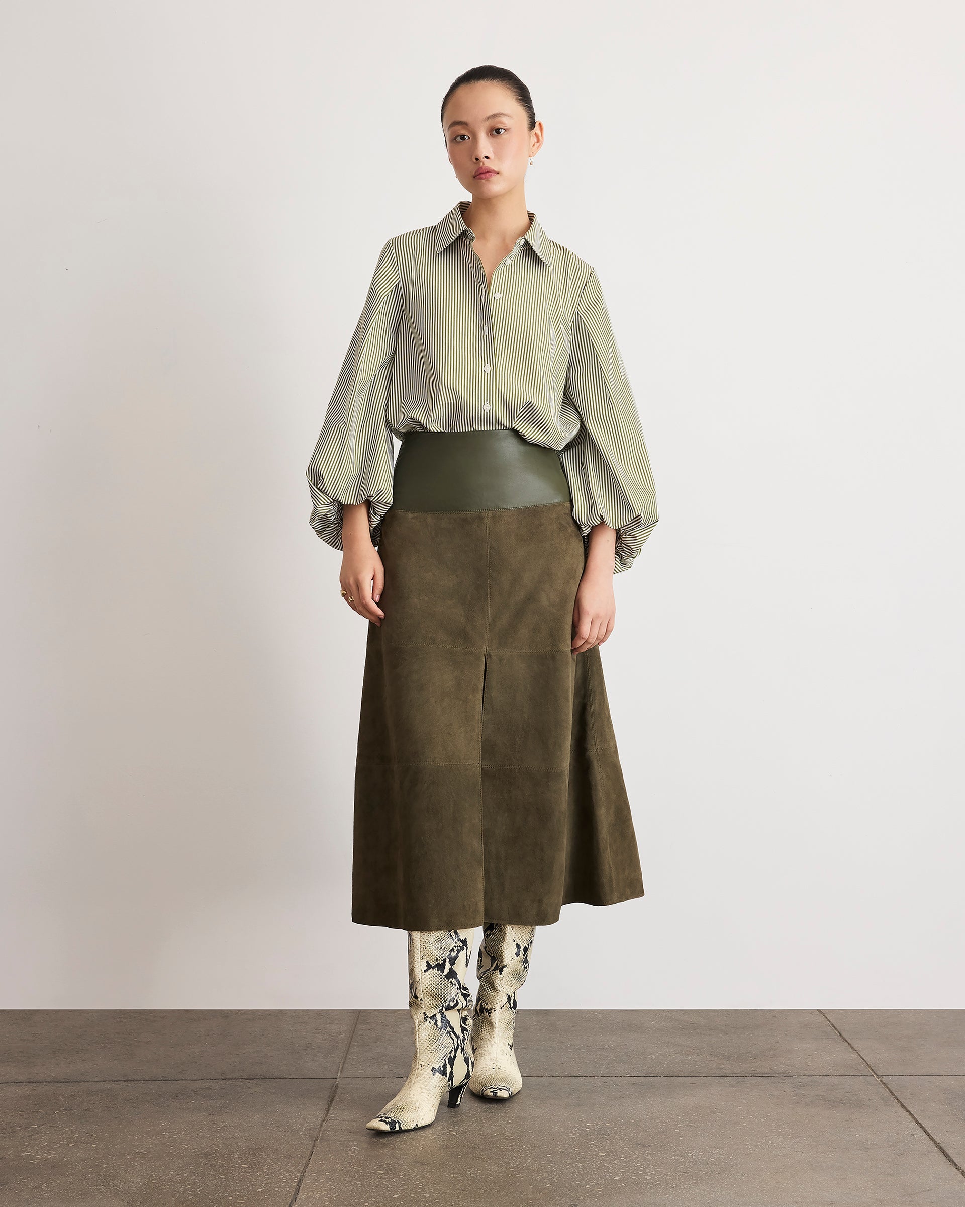 Suede/Leather Hudson Skirt in Army