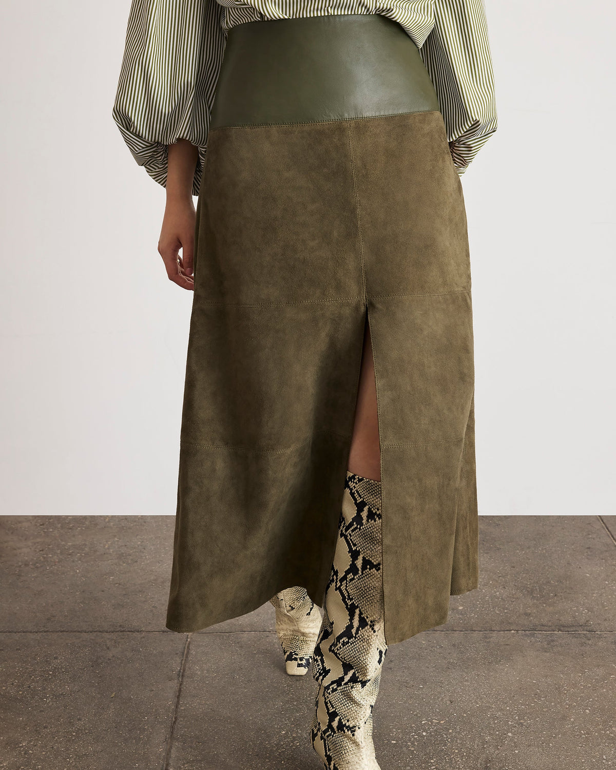Suede/Leather Hudson Skirt in Army