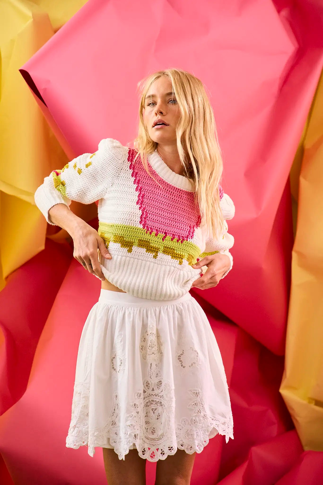 Sully Pullover in White Multi