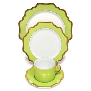 Anna's Palette Tea Saucer in Summer Green