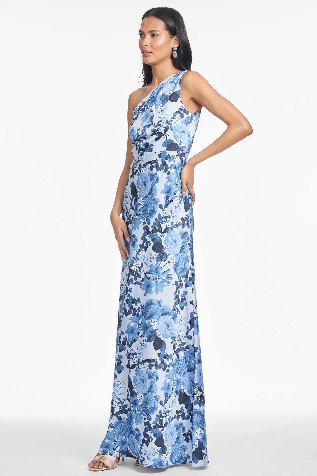 Delphine Gown in Ceylon Floribunda