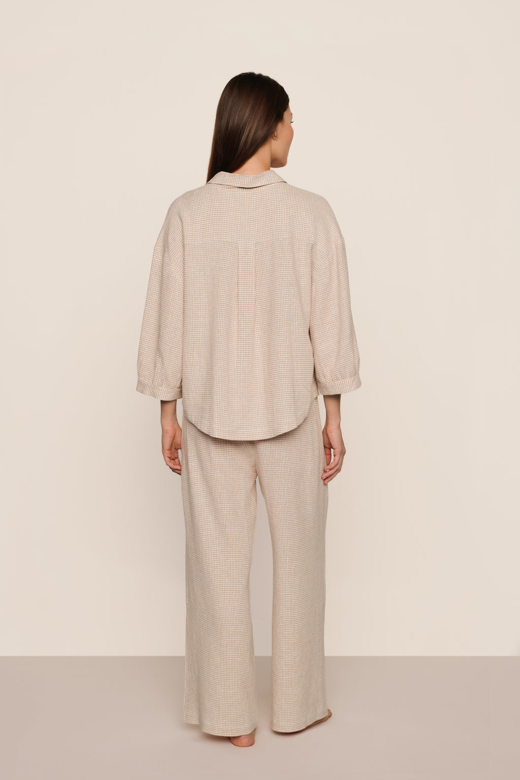 Linen Blend Relaxed Sleeve Top in Gingham White/Warm Taupe