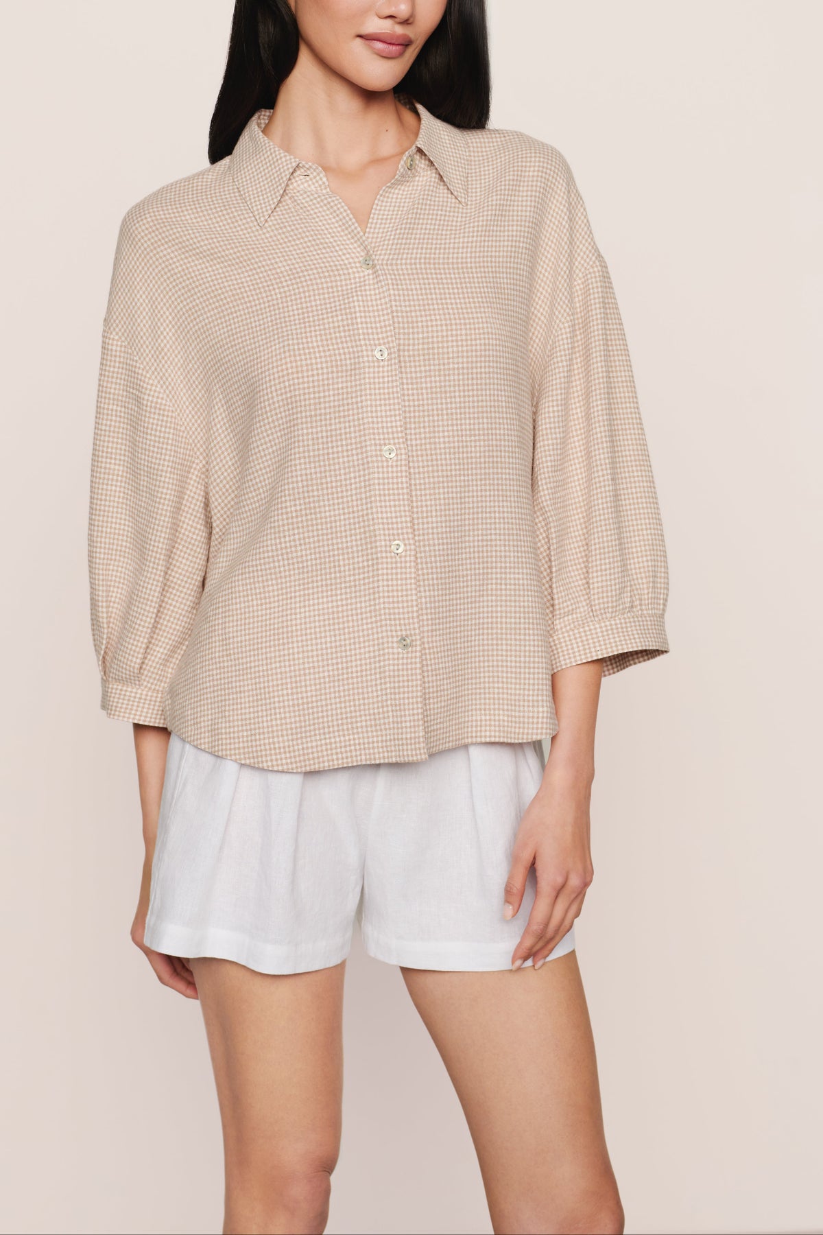 Linen Blend Relaxed Sleeve Top in Gingham White/Warm Taupe