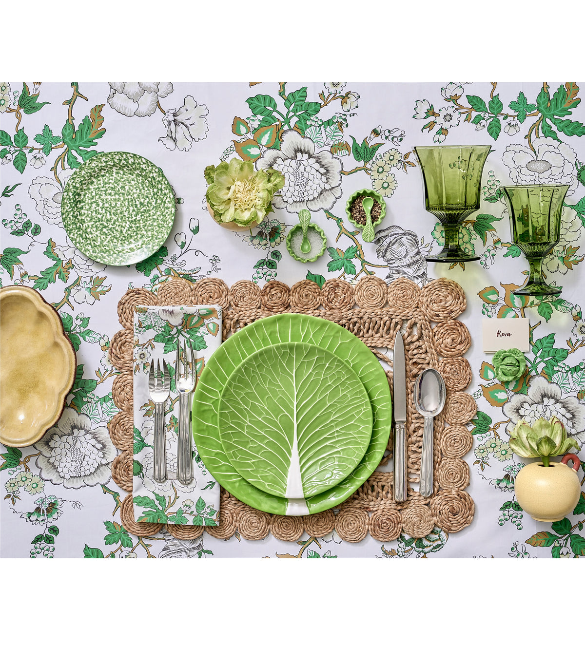 Lettuce Ware Canapé Plate in Green, Set of 4