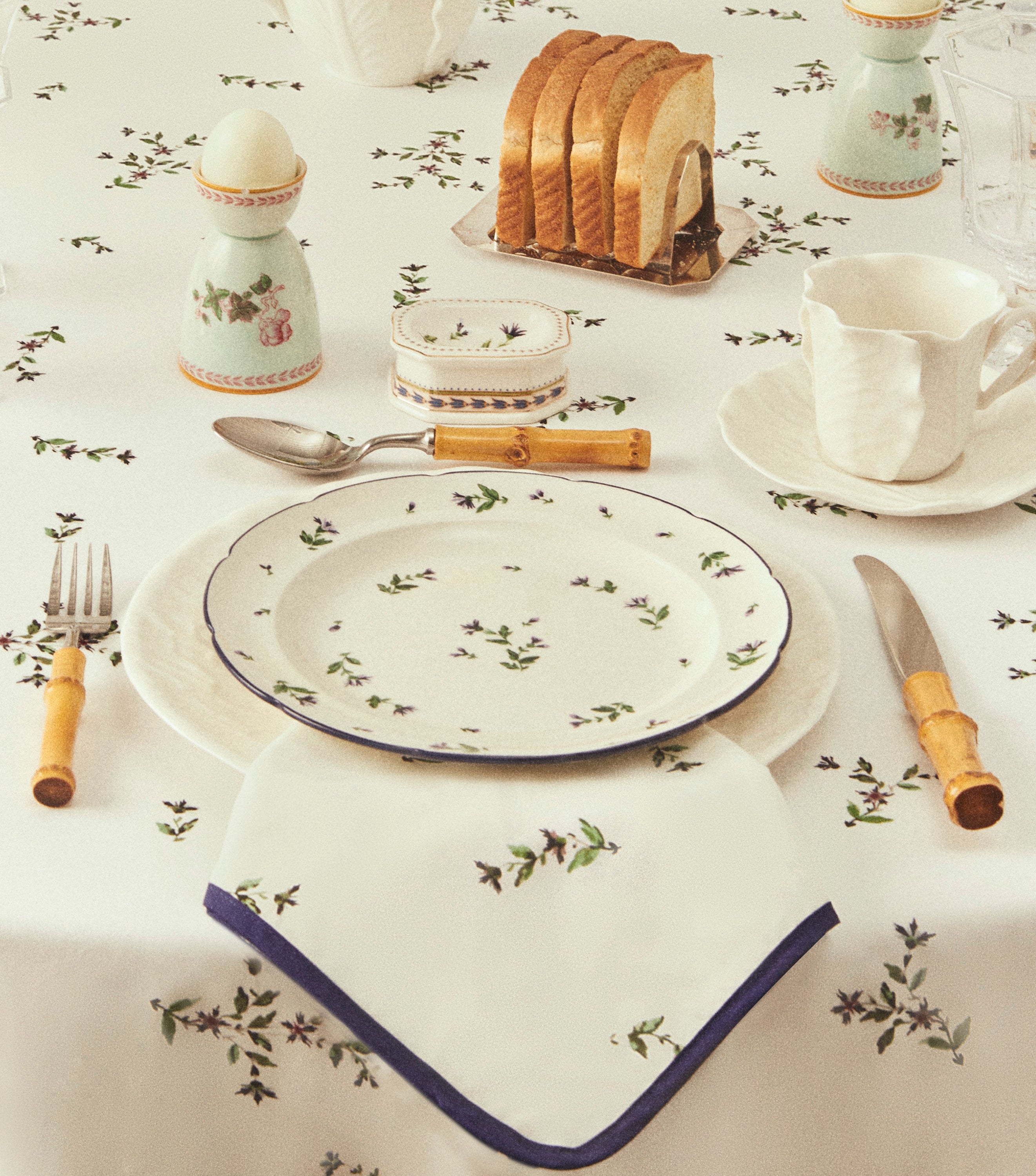 Jolie Fleur Dinner Napkin, Set of 4