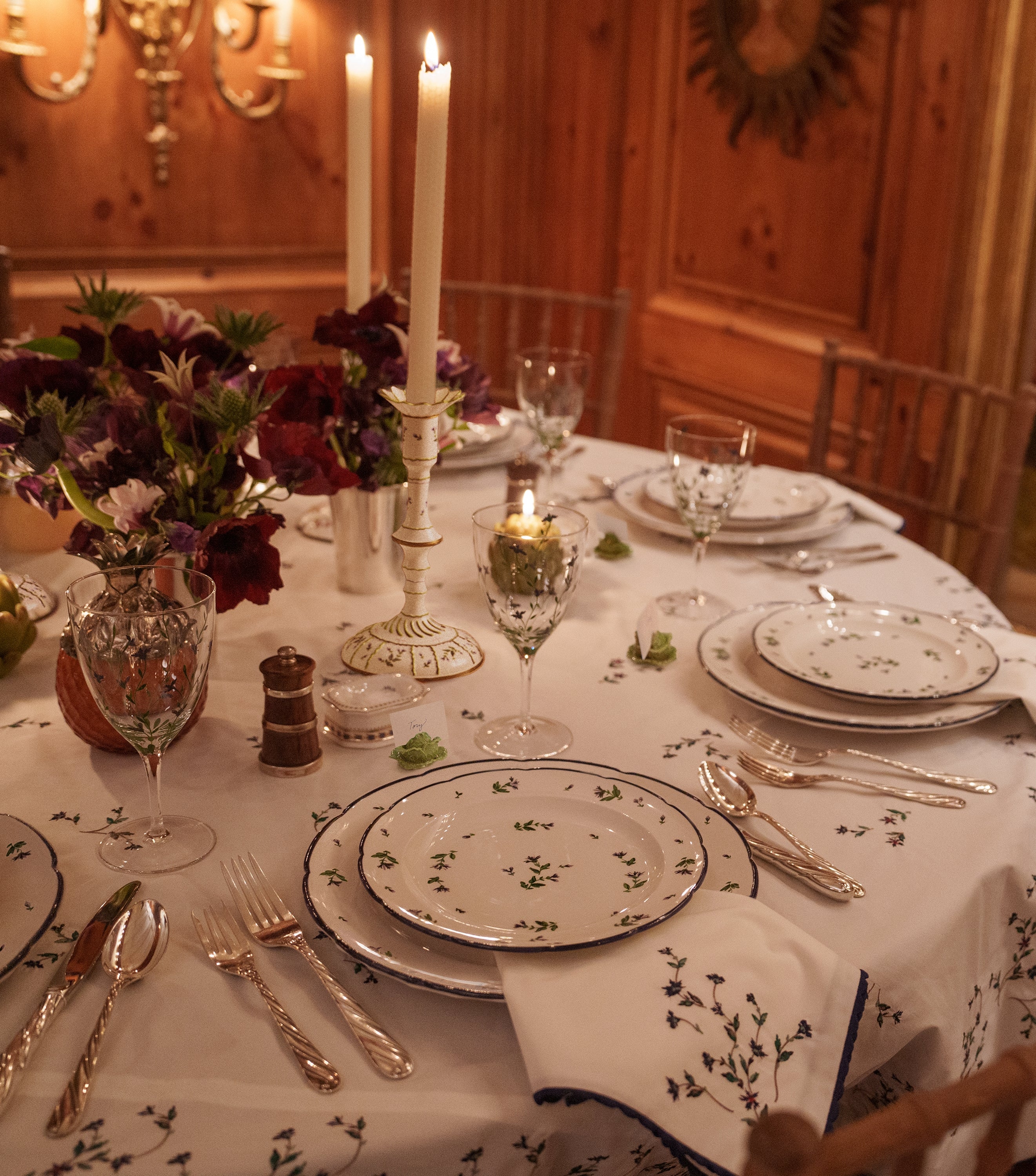 Jolie Fleur 90 Round Tablecloth