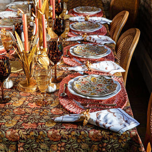Willa 60" x 120" Tablecloth in Amber
