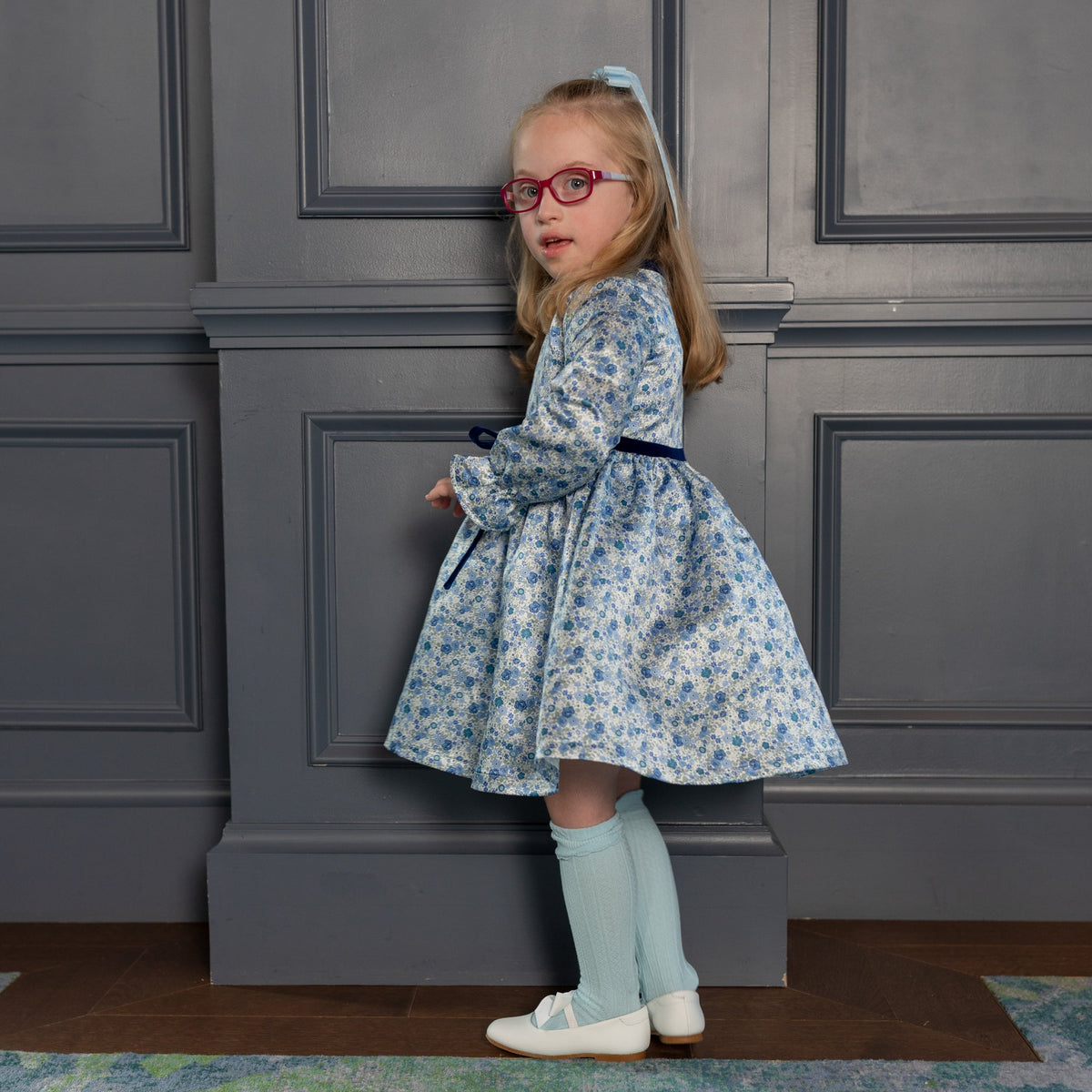 Scalloped Knee Socks in Berkeley Blue