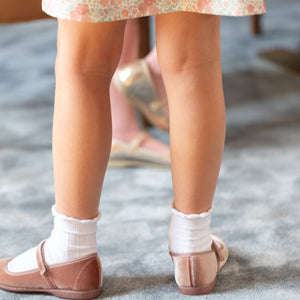 White Scalloped Frill Ankle Socks for girls and toddlers, classic ankle-length socks to coordinate with Henry Duvall’s Fall Collection