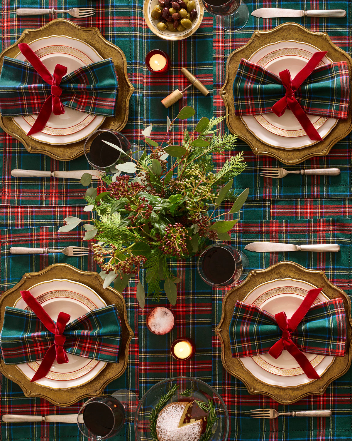 Signature Twill Tablecloth in Kensington Tartan