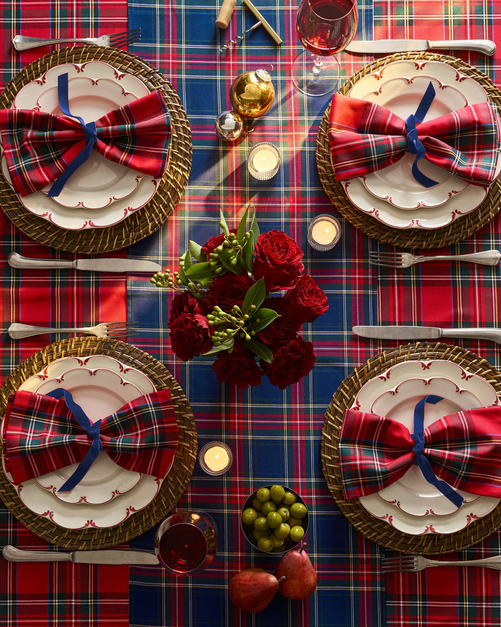 Signature Twill Tablecloth in Windsor Tartan