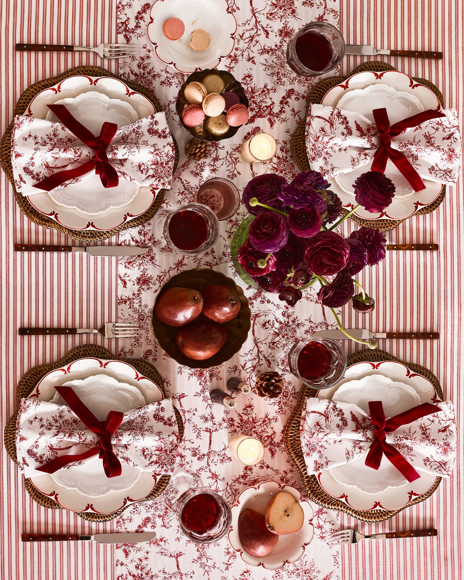 Signature Twill Table Runner in Red Timeless Toile