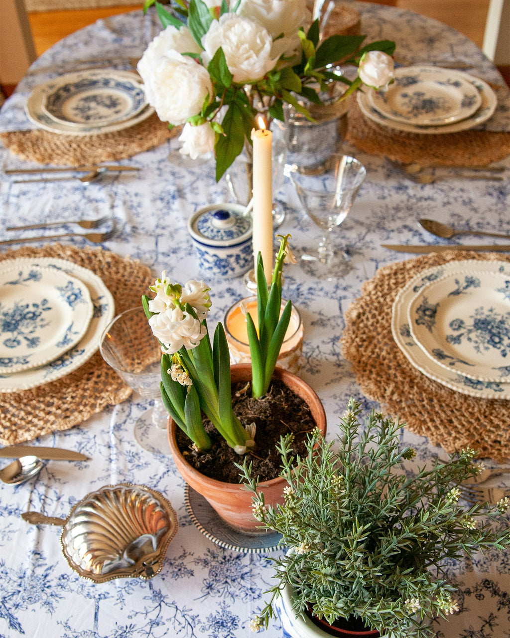 Signature Twill Tablecloth in Navy French Ticking