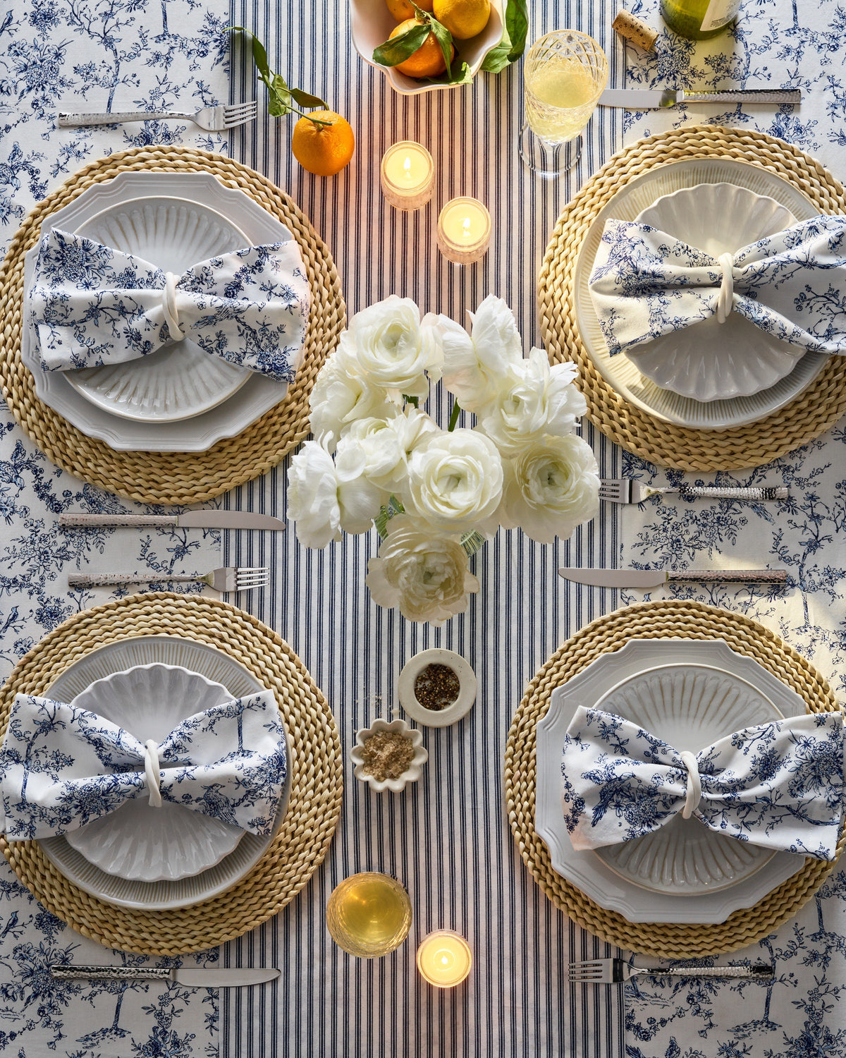 Signature Twill Tablecloth in Timeless Toile