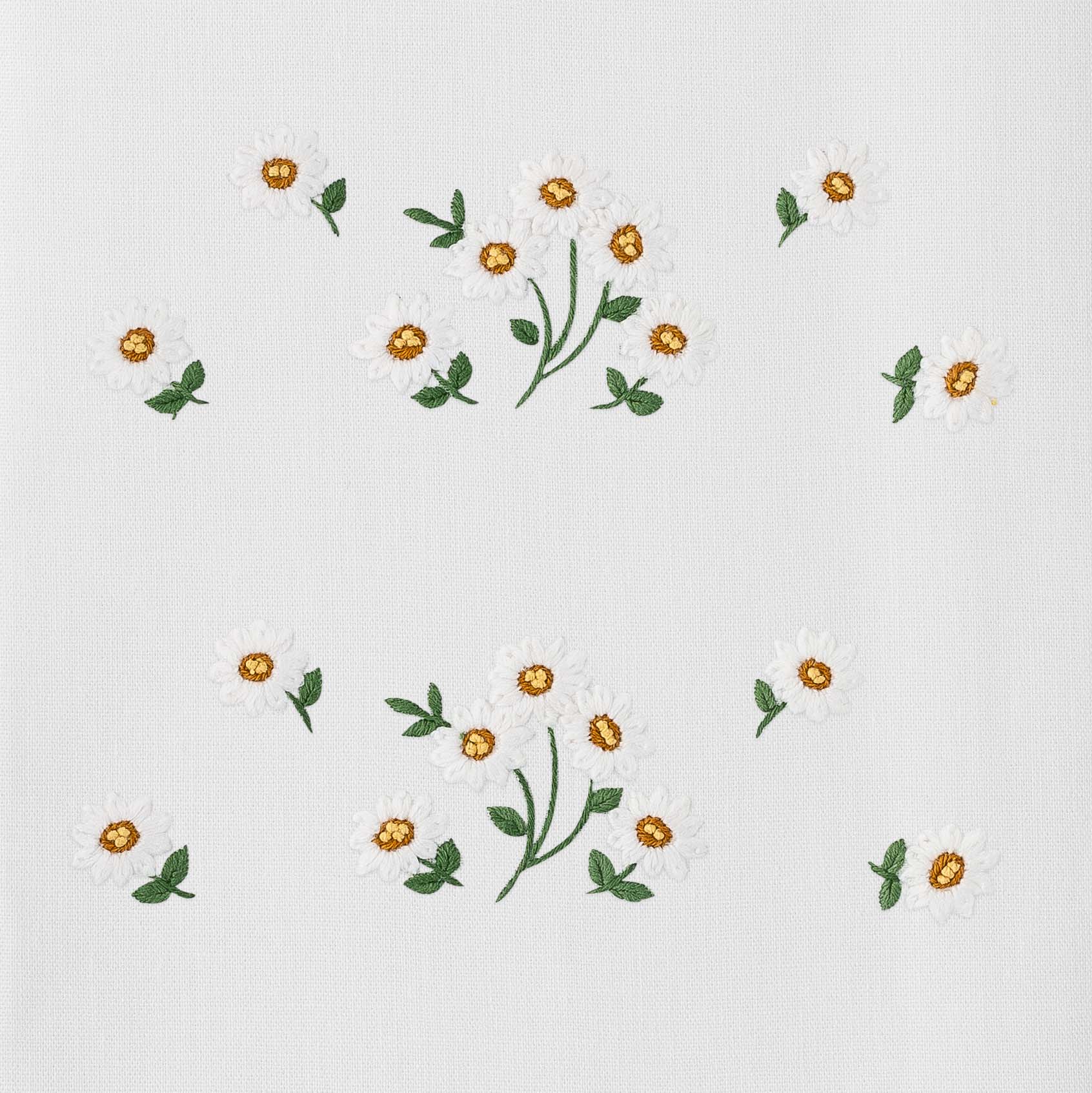 Daisies Scatter Towel - Thumbnail 5