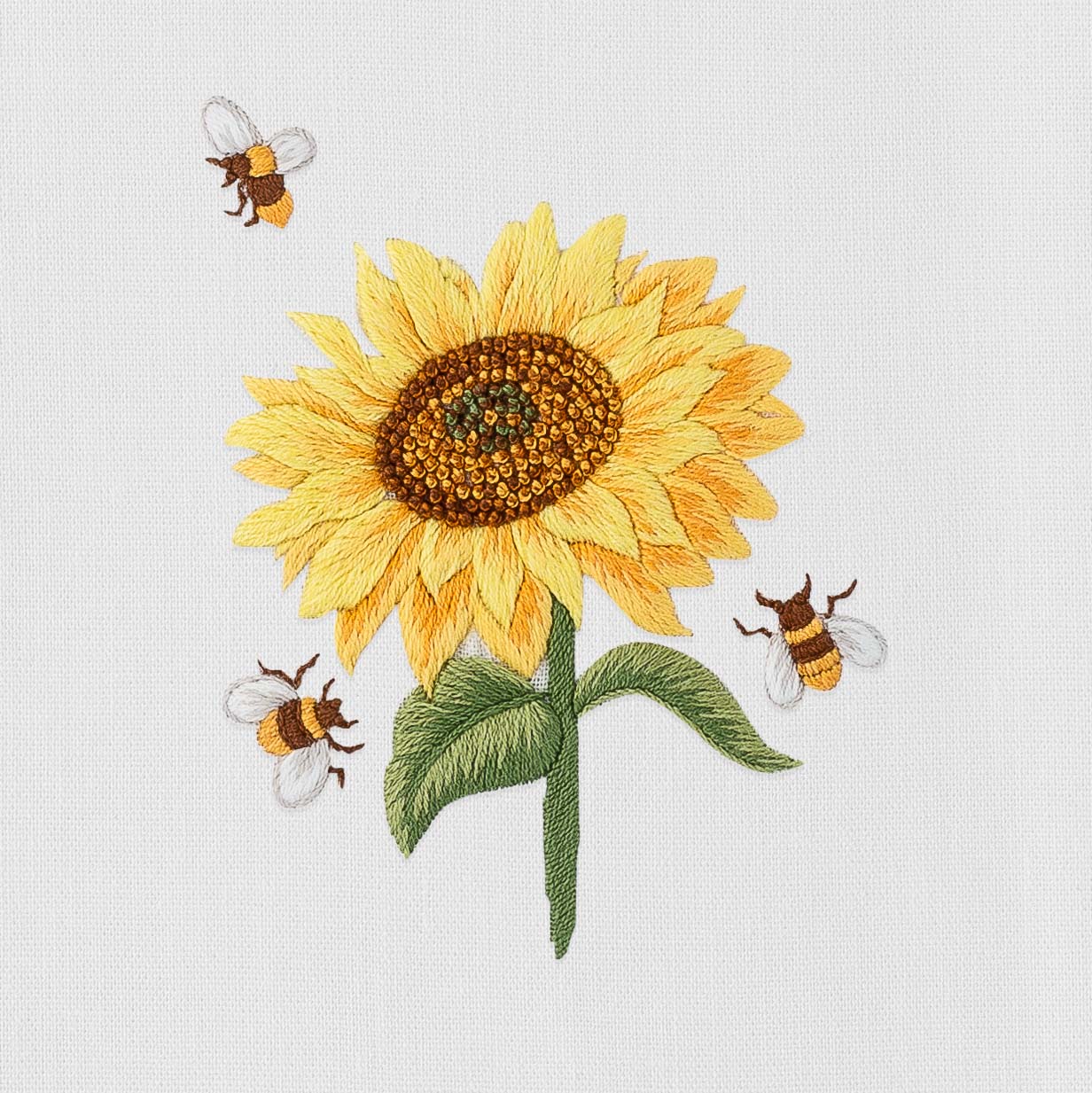 Henry Handwork Sunflower & Bees Towel - Thumbnail 3