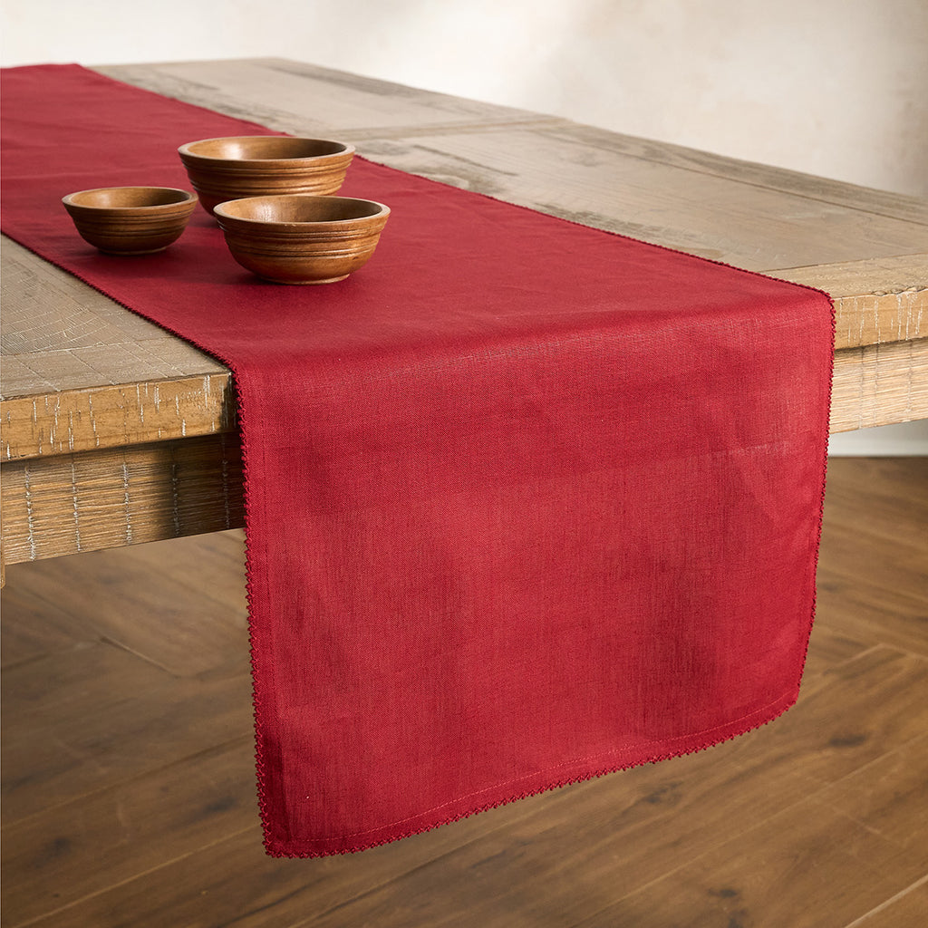 Berry Scallop 18" x 90" Table Runner in Ruby