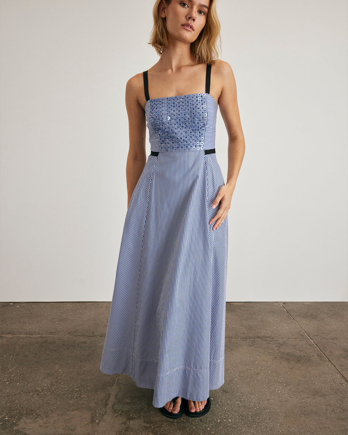 Tavira Dress in Blue & Optic White
