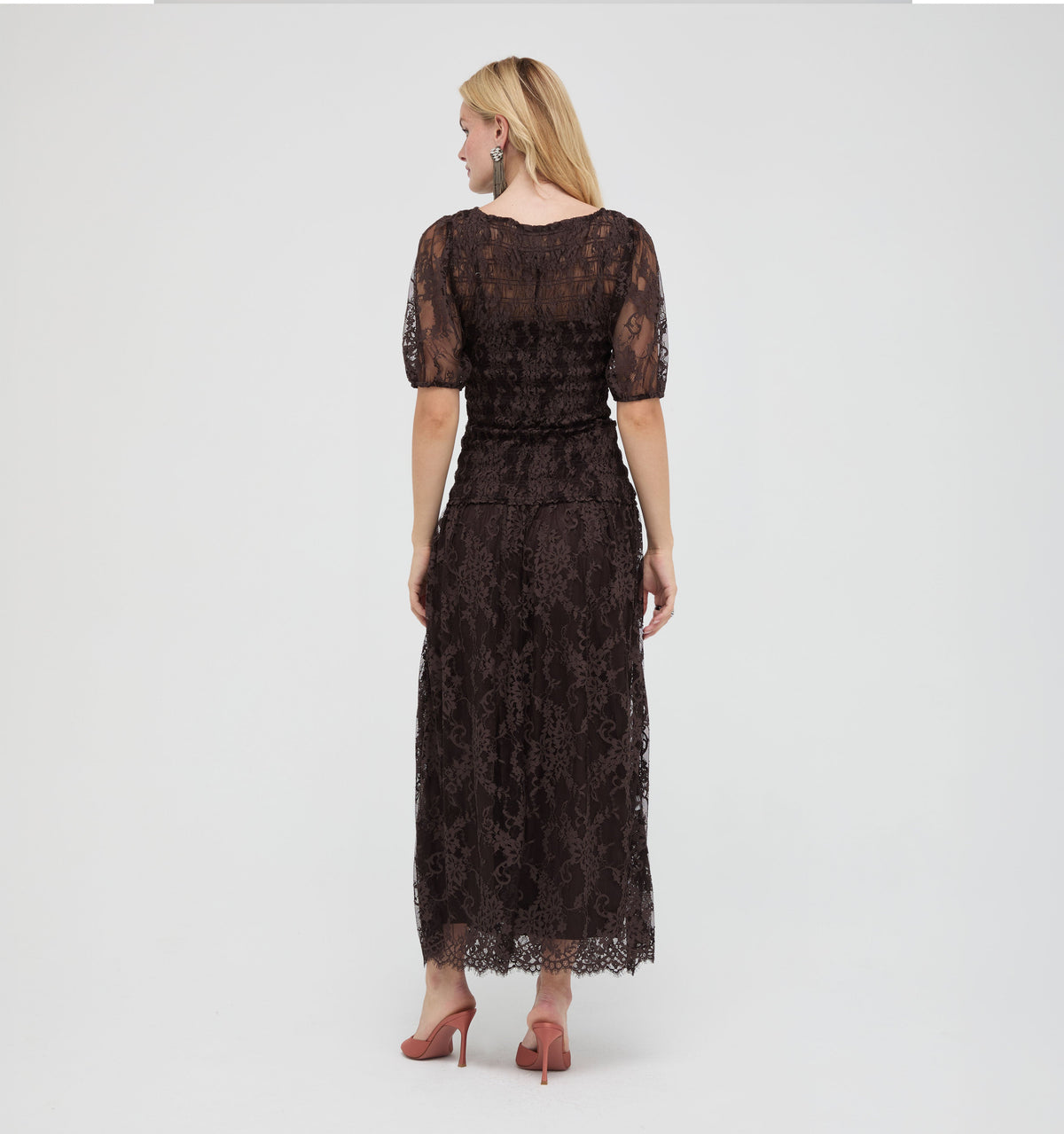 The Short Sleeve Dalia Nap Dress in Chocolate