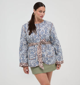 The Aspen Jacket in Chedworth Paisley Blue