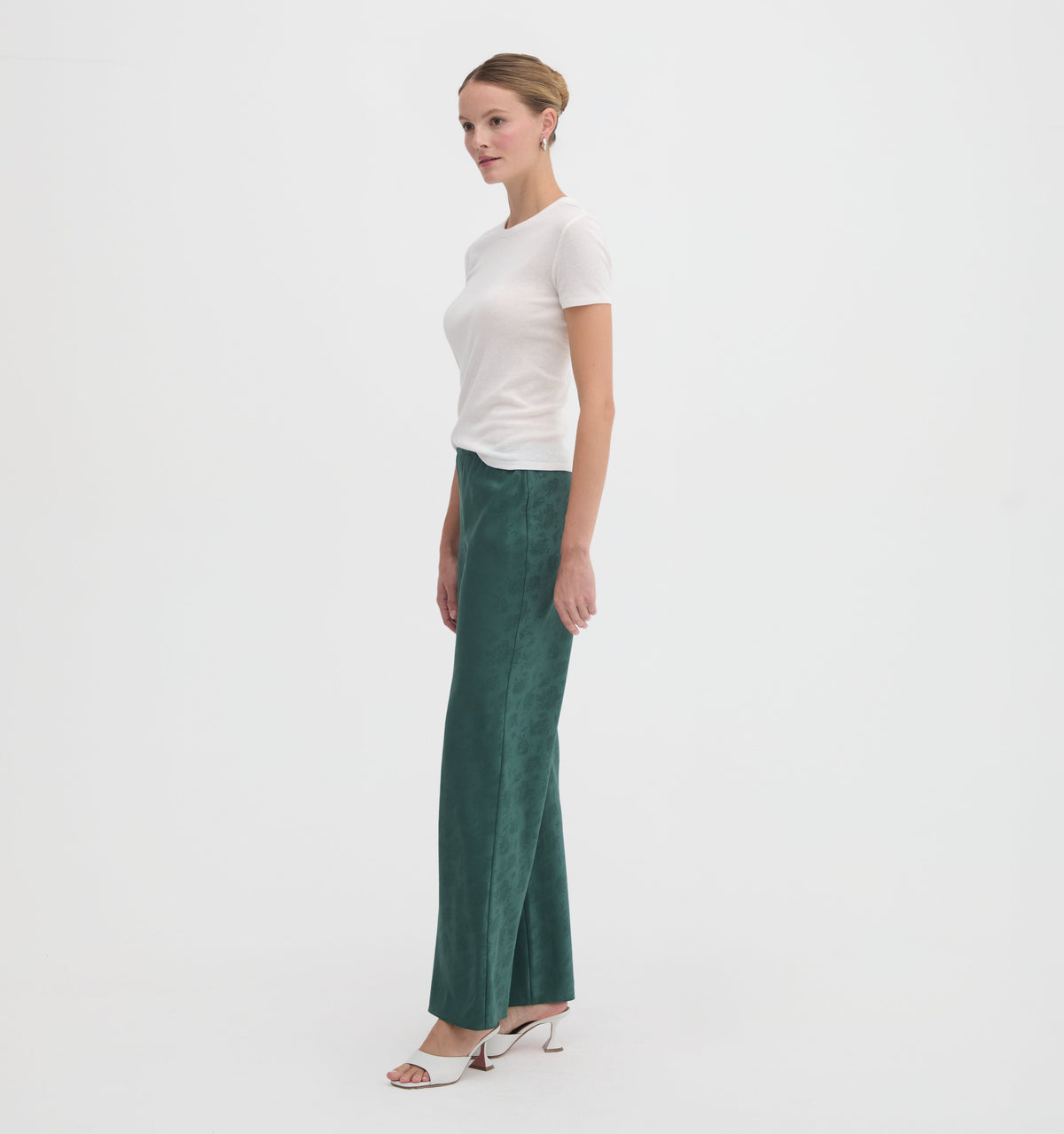 The Beverly Pant in Jadeite Floral Jacquard