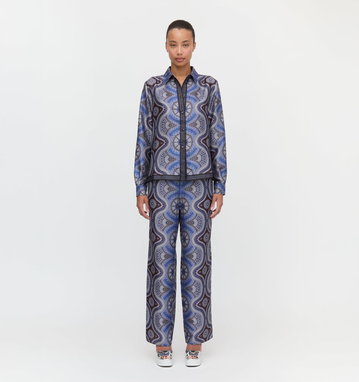 The Taylor Pant in Brown Cobalt Medallion