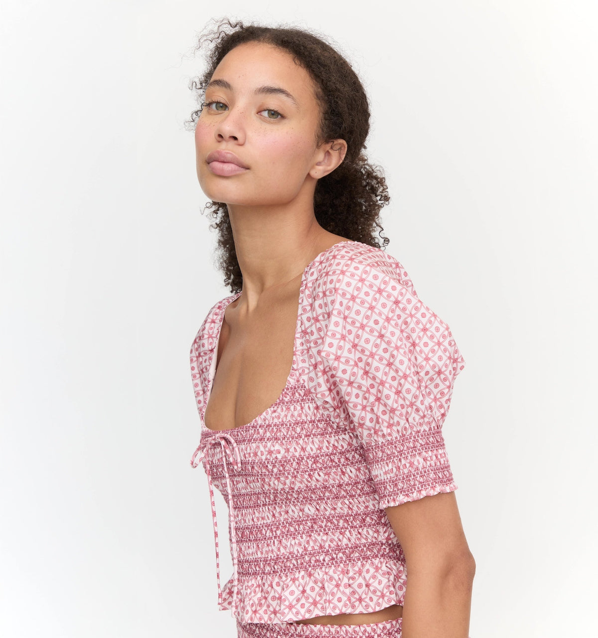 The Madeline Nap Top in Rose Circular Lattice