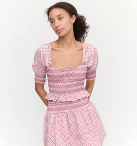 The Madeline Nap Top in Rose Circular Lattice