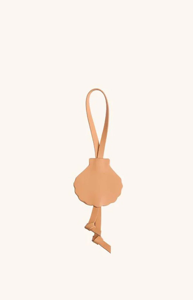 The Shell Bag Charm in Tan