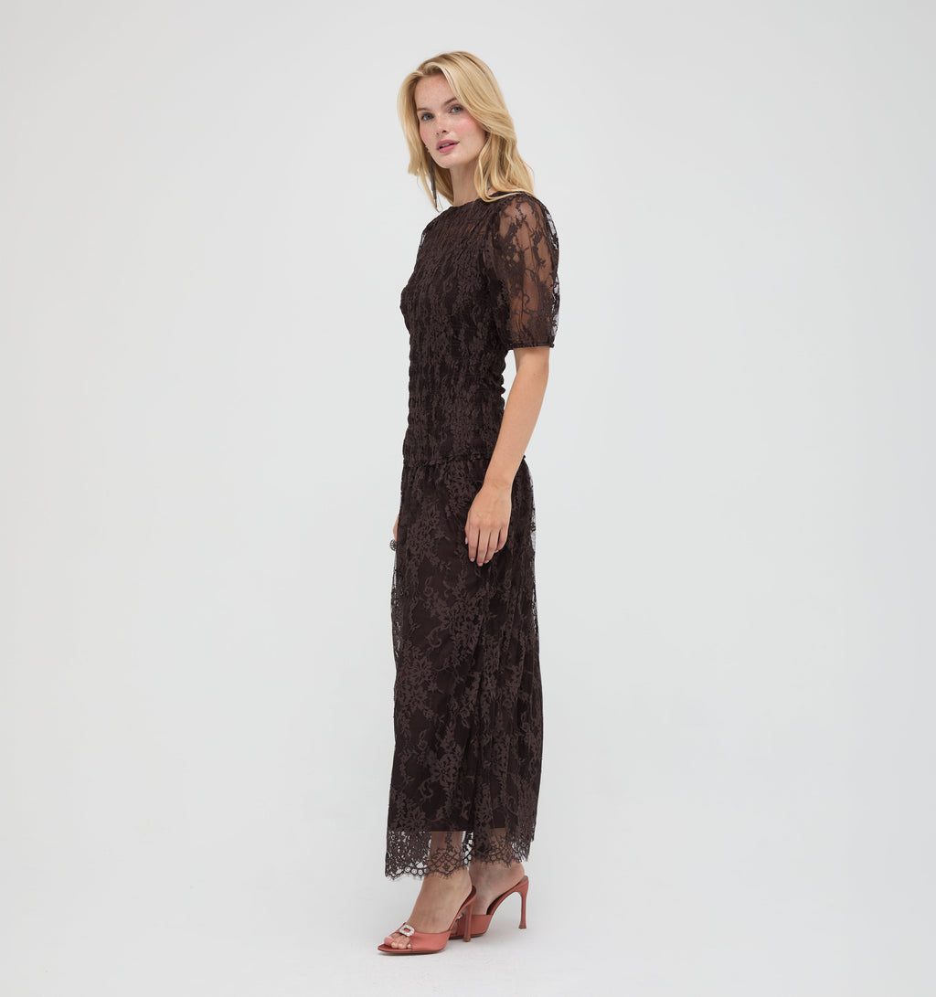 The Short Sleeve Dalia Nap Dress in Chocolate