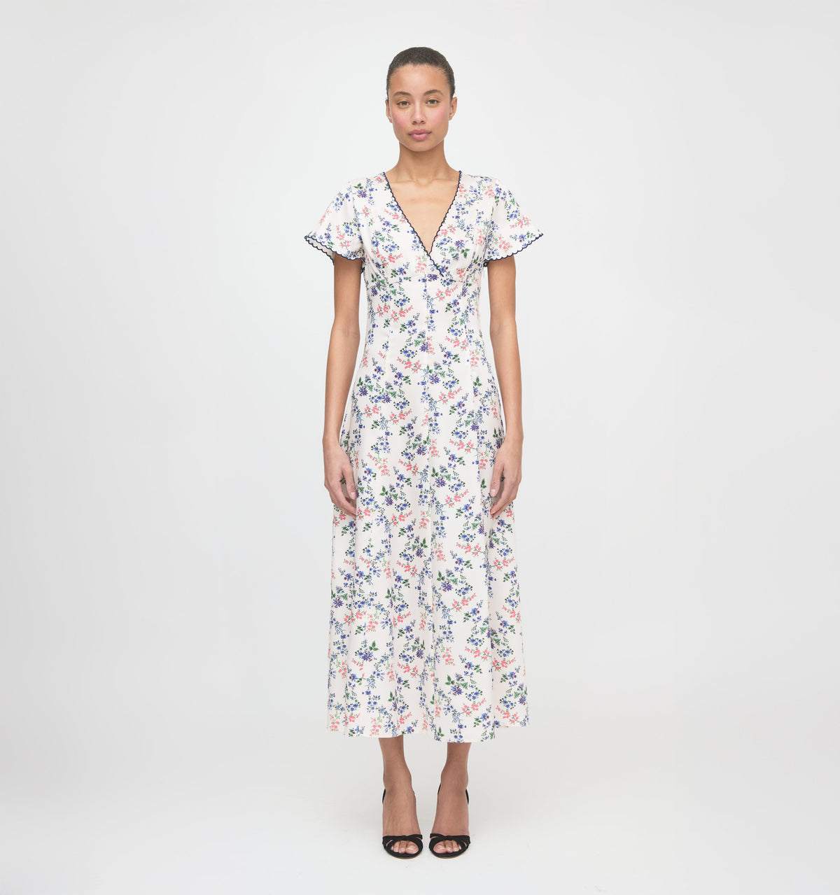The Brie Dress in Scallop Bow Chintz Pink