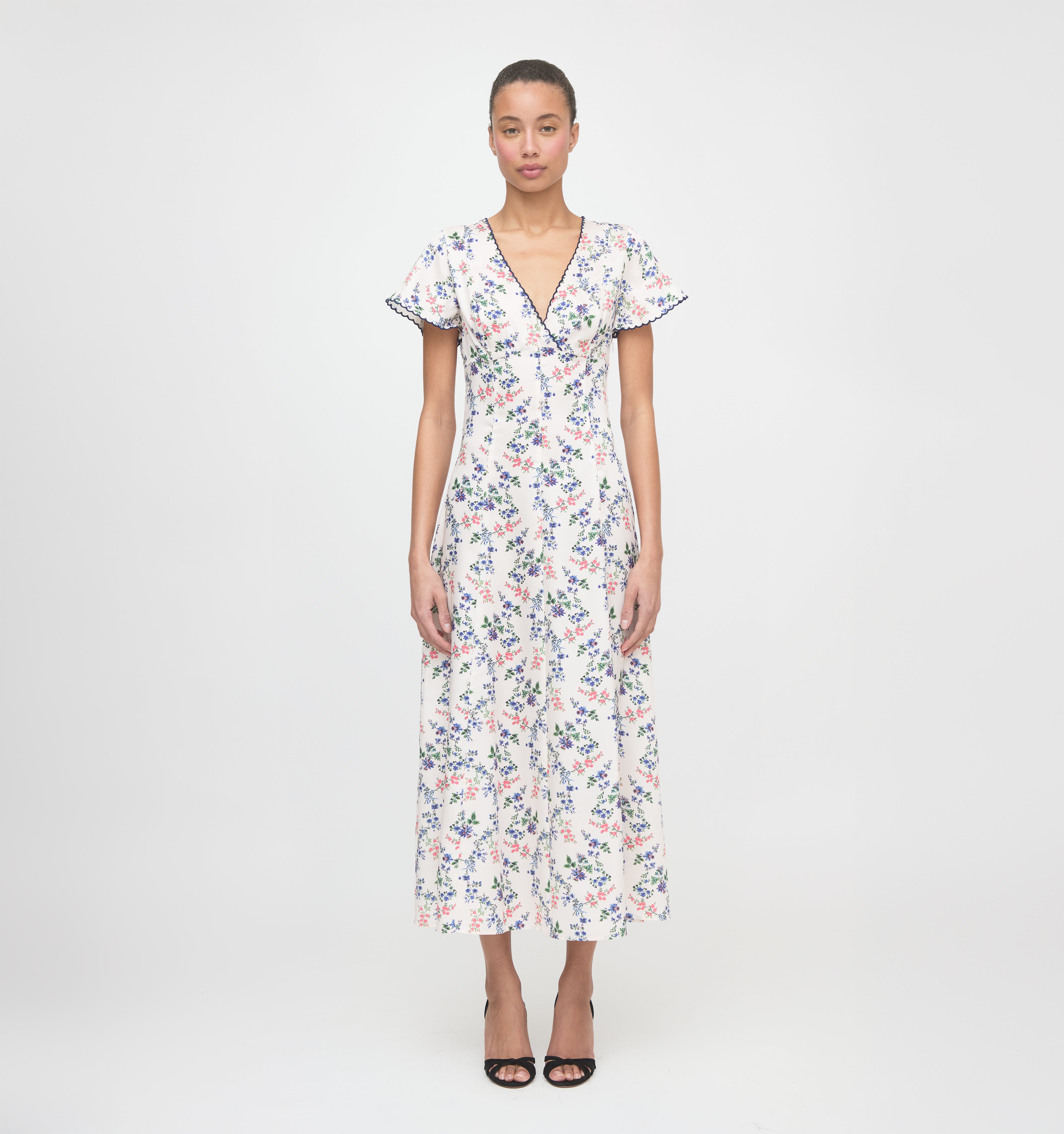 The Brie Dress in Scallop Bow Chintz Pink