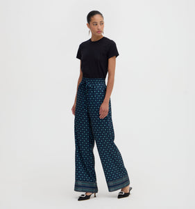 The Maxime Pant in Juniper Foulard